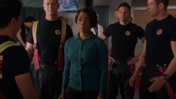 Vince Ribbed Knit cardi­gan worn by Athena Grant (Angela Bassett) as seen in 9-1-1 (S06E06)