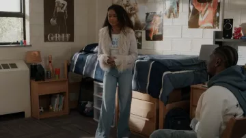 Mother The Roller Flare Jeans usados por Keisha McCalla (Netta Walker) como se ve en All American: Homecoming (S02E03)