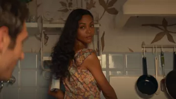 Veronica Beard Malgosia Floral Midi Vestido usado por Amy Wheeler (Zoe Saldana) como se ve en From Scratch (S01E01)