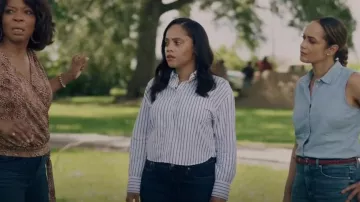 Banana Republic Petite Boxy Cropped Shirt worn by Darla (Bianca Lawson) as seen in Queen Sugar (S07E08)