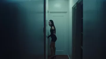 Akna Damien Gloves worn by Maddy Perez (Alexa Demie) as seen in Euphoria (S02E01)