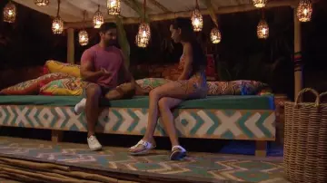 Birkenstock Gizeh Birko-Flor White worn by Victoria Fuller as seen in Bachelor in Paradise (S08E09)