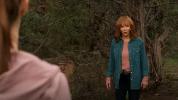 Atm Anthony Thomas Melillo Destroyed Wash Tee worn by Sunny Barnes (Reba McEntire) as seen in Big Sky (S03E06)
