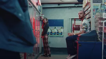 Pantalon Rachel Comey Luca porté par Lexi Howard (Maude Apatow) vu dans Euphoria (S02E02)