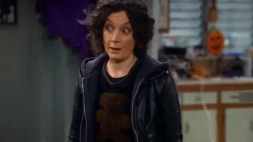 R13 Hood­ed Flight Jack­et worn by Darlene Conner (Sara Gilbert) as seen in The Conners (S05E06)