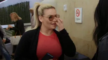 Tom Ford Simone-02 Lunettes de soleil portées par Self (Natalya Neidhart) vues dans Total Divas (S09E06)
