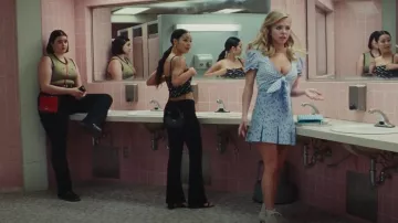 Coperni Baguette Swipe Bag worn by Maddy Perez (Alexa Demie) as seen in Euphoria (S02E03)