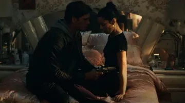 Pretties The OG Baby Tee worn by Maddy Perez (Alexa Demie) as seen in Euphoria (S02E06)