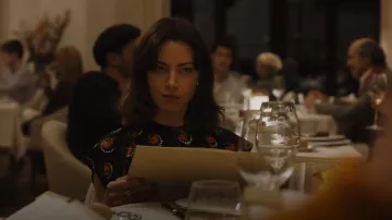 Paco Rabanne Patterned Top worn by Harper Spiller (Aubrey Plaza) as seen in The White Lotus (S02E01)