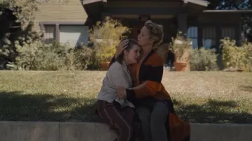 Pantalones cargo de lino Sanctuary Discoverer usados por Leigh Shaw (Elizabeth Olsen) como se ve en Sorry For Your Loss (S02E10)