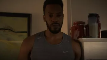 Asos Running Dri Fit Tank usado por Lewis Stewart (McKinley Freeman) como se ve en Reasonable Doubt (S01E07)