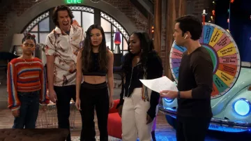 Spiritual Gangster Love Sculpt Jacquard Leggings usados por Carly Shay (Miranda Cosgrove) como se ve en iCarly (S02E02)