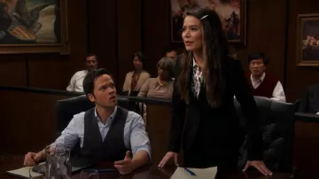 Theory Carissa Blazer porté par Carly Shay (Miranda Cosgrove) vu dans iCarly (S02E02)