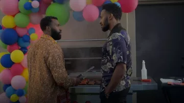 Gales Bonner Floral Print Shirt usada por Lewis Stewart (McKinley Freeman) como se ve en Reasonable Doubt (S01E07)