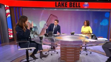 Individual 10 Mesh Socks worn by Lake Bell as seen in CBS Mornings on November 1, 2022