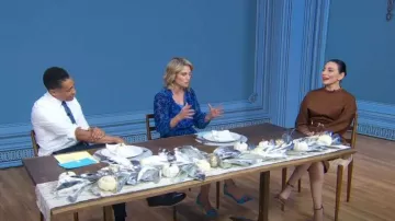 Vestido Midi de Fendi Seam-Detail Belted Jersey usado por Pattie Ehsaei como se ve en Good Morning America el 2 de noviembre de 2022