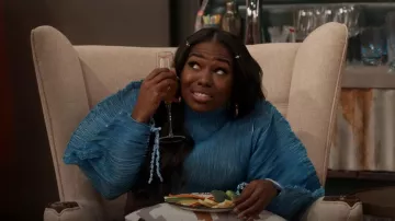 Top de culto Gaia Mala usado por Harper (Laci Mosley) como se ve en iCarly (S02E05)