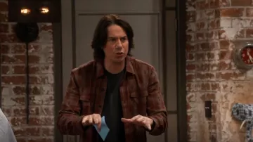 Paige Embelleshed Plaid Shirt usada por Spencer Shay (Jerry Trainor) como se ve en iCarly (S01E03)
