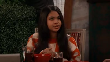 Topshop Knitted Heart Check Boxy Crop Jumper usado por Carly Shay (Miranda Cosgrove) como se ve en iCarly (S02E06)