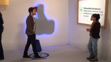 Zara Girls Sparkly Mom Jeans worn by  Millicent (Jaidyn Triplett) in iCarly (S01E03)