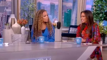 Dolce and Gabbana Minivestido de gasa de seda con estampado floral usado por Alyssa Farah como se ve en The View el 4 de noviembre de 2022