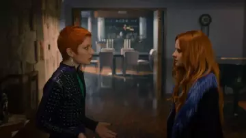 The Grave Girls Fairy Cor­duroy Jack­et worn by Glen (Lachlan Watson) as seen in Chucky (S02E04)