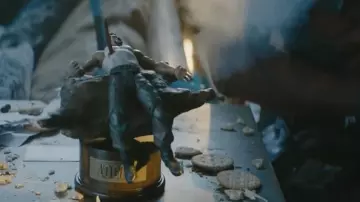 La boite à musique Logan / Wolverine volée par Deadpool (Ryan Reynolds) dans le film Deadpool 2