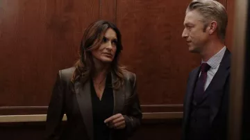 Vince Double-breasted Leather Blazer worn by Detective Olivia Benson (Mariska Hargitay) as seen in Law & Order: Special Victims Unit (S24E05)