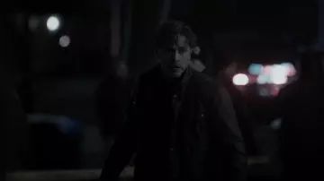 Chaqueta Belstaff Racemaster usada por Ben Stone (Josh Dallas) como se ve en Manifest (S04E01)