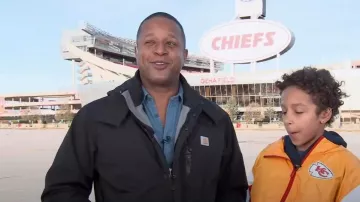 Chaqueta Carhartt Shoreline usada por Craig Melvin como se ve en Today el 7 de noviembre de 2022