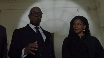 Tory Burch Manteau perlé Chevron-Jacquard porté par Liz Reddick (Audra McDonald) comme on le voit dans The Good Fight (S06E09)