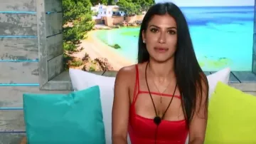 Oh Polly Run The Show Mini vestido usado por Claudia Bonifazio como se ve en Love Island Australia (S04E05)