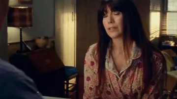 Liberty Car­la and Dana Tana Lawn™ Cot­ton Robe worn by Louisa Glasson (Caroline Catz) as seen in Doc Martin (S10E07)