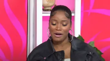 Simone Rocha Oversize Biker Jacket usada por Keke Palmer como se ve en Today with Hoda & Jenna el 9 de noviembre de 2022