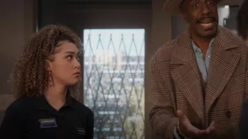 Three Sisters Vin­tage Teardrop Hoops worn by Kayla (Kamaia Fairburn) as seen in Blockbuster (S01E05)