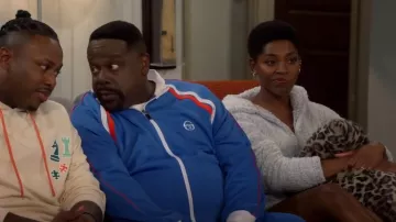 Sergio Tacchini Ghibli Track Top porté par Calvin Butler (Cedric the Entertainer) vu dans The Neighborhood (S05E07)