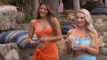 Traje de baño del lunes Mykonos Sarong usado por Ency Abedin como se ve en Bachelor in Paradise (S08E13)