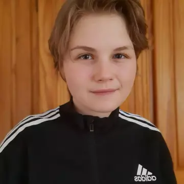 Adidas sports jacket in black worn by Luke Ina Goerisch on her Instagram account @lukeinagoerisch 
