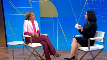Robe Ted Baker Calliea portée par Stephanie Ramos vue dans Good Morning America le 17 novembre 2022