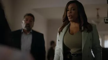 Zara Green Faux Leather Dou­ble Breast­ed Blazer worn by Simone Clark (Niecy Nash) as seen in The Rookie: Feds (S01E03)