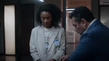 Frankie Shop Gelso Oversized Tencel-Blend Blazer worn by Elena Flores (Michelle Nuñez) as seen in The Rookie: Feds (S01E05)