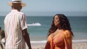 Bar III Women's Printed V-Neck Tie-Front Top worn by Simone Clark (Niecy Nash) as seen in The Rookie: Feds (S01E05)