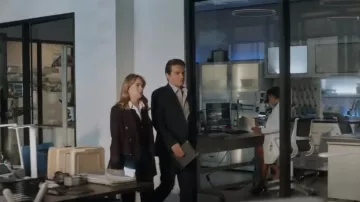 Elie Tahari Launie Plaid Double Breasted Blazer worn by Laura Stensen (Britt Robertson) as seen in The Rookie: Feds (S01E07)