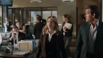 J Crew Classic Cotton Cardigan worn by Laura Stensen (Britt Robertson) as seen in The Rookie: Feds (S01E07)