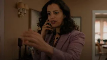 Veronica Beard Bea­con Dick­ey Jack­et worn by Grace Stone (Athena Karkanis) as seen in Manifest (S03E11)