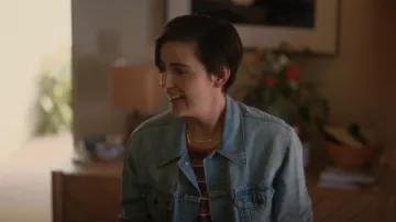 Levis Ex Boyfriend Trucker Chaqueta usada por Sarah Finley (Jacqueline Toboni) como se ve en The L Word: Generation Q (S03E01)