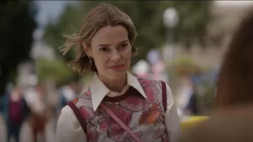 Gucci Nojum Lurex Floral Vest worn by Alice Pieszecki (Leisha Hailey) as seen in The L Word: Generation Q (S03E01)