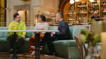 Loewe Flow Runner Black usado por Daniel Levy como se ve en The Big Brunch (S01E02)