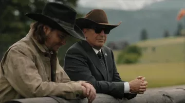 Freenote Cloth Waxed Rid­ers Jack­et worn by Kayce Dutton (Luke Grimes) as seen in Yellowstone (S05E03)