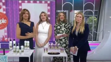 A.L.C. Sophie Flare Leg Pants usados por Jill Martin como se ve en Today with Hoda & Jenna el 21 de noviembre de 2022